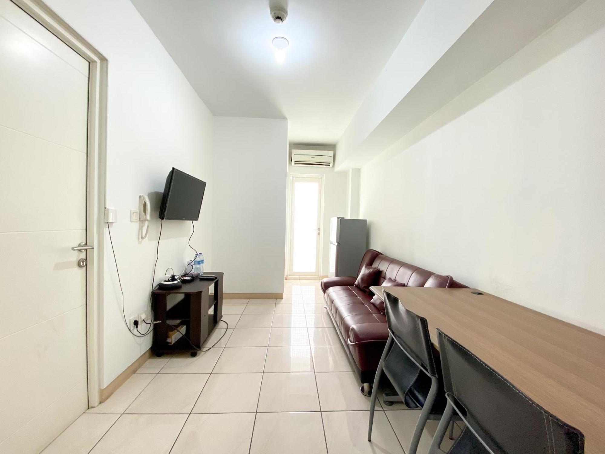 And Minimalist 2br At Springlake Summarecon By Travelio